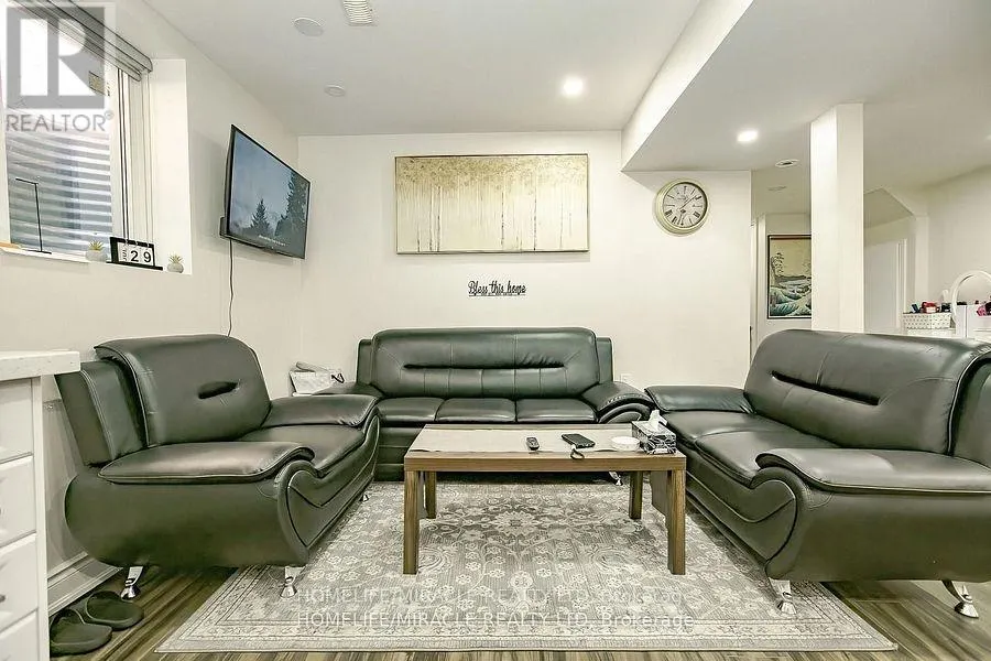 20 CULTURE CRESCENT