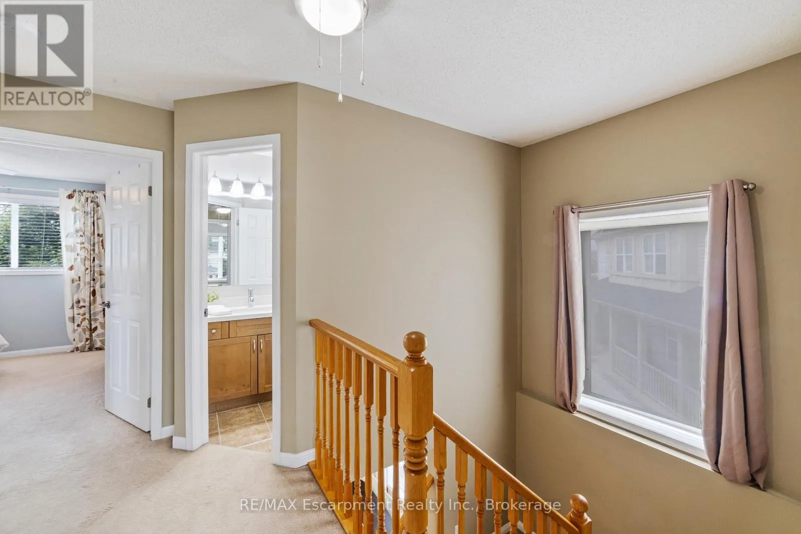 1113 RIDDELL CRESCENT