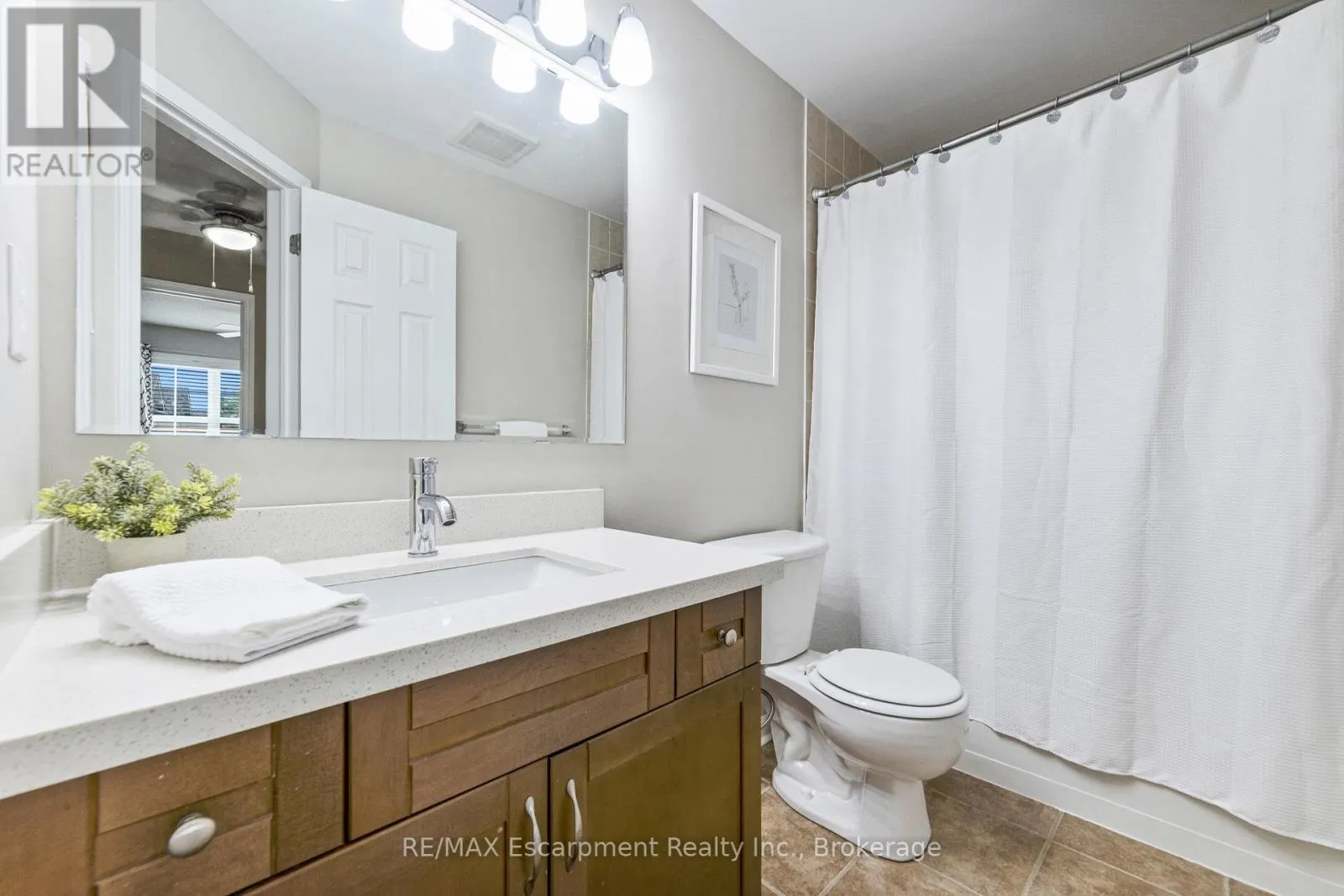 1113 RIDDELL CRESCENT