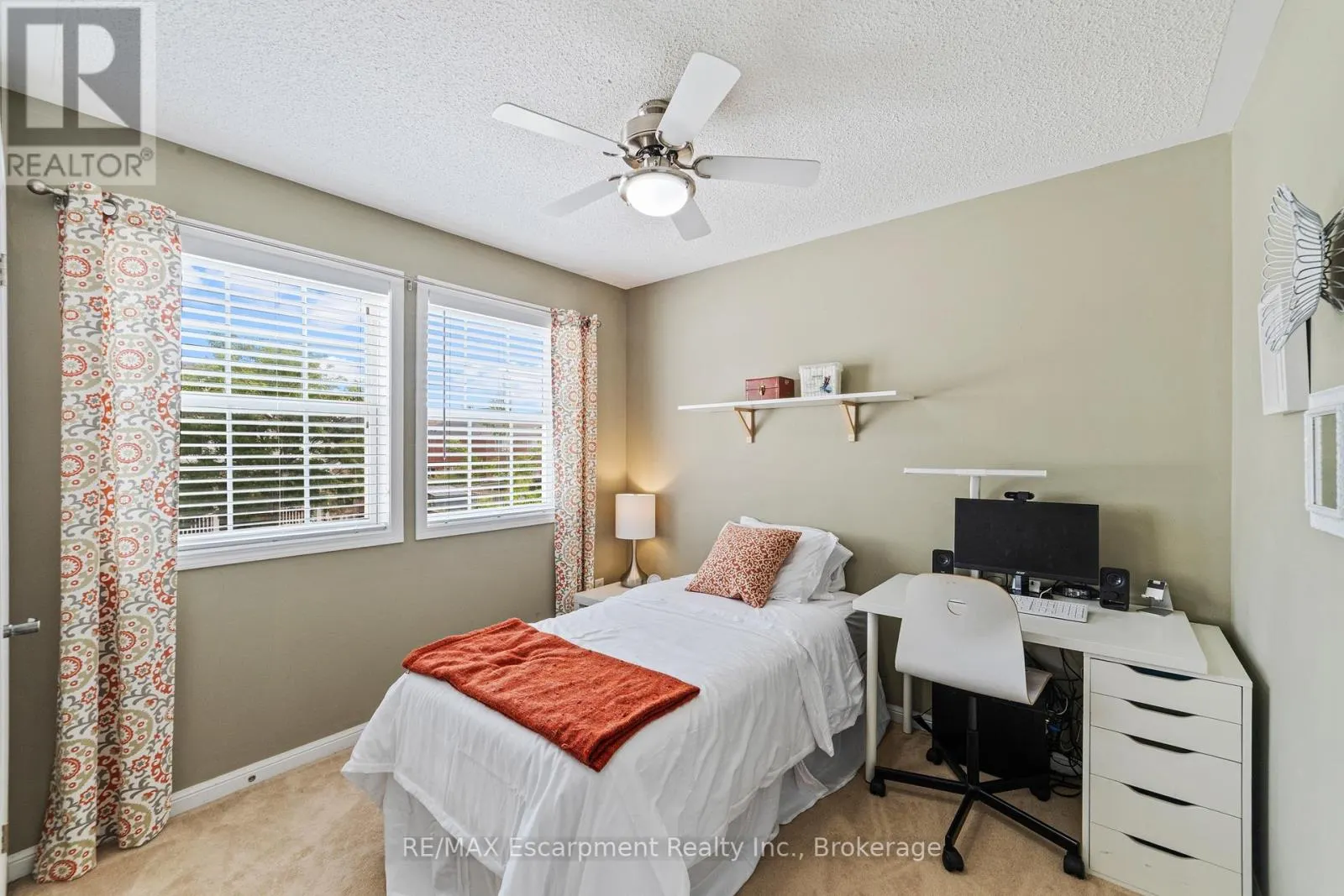 1113 RIDDELL CRESCENT