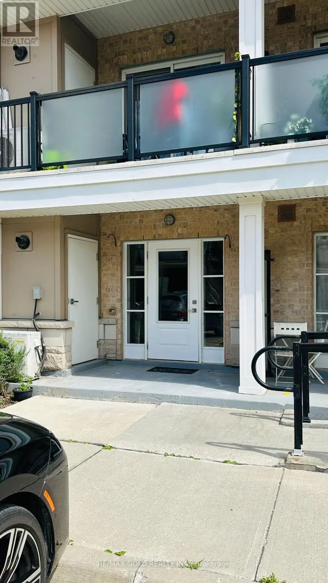 111 - 70 BAYCLIFFE CRESCENT