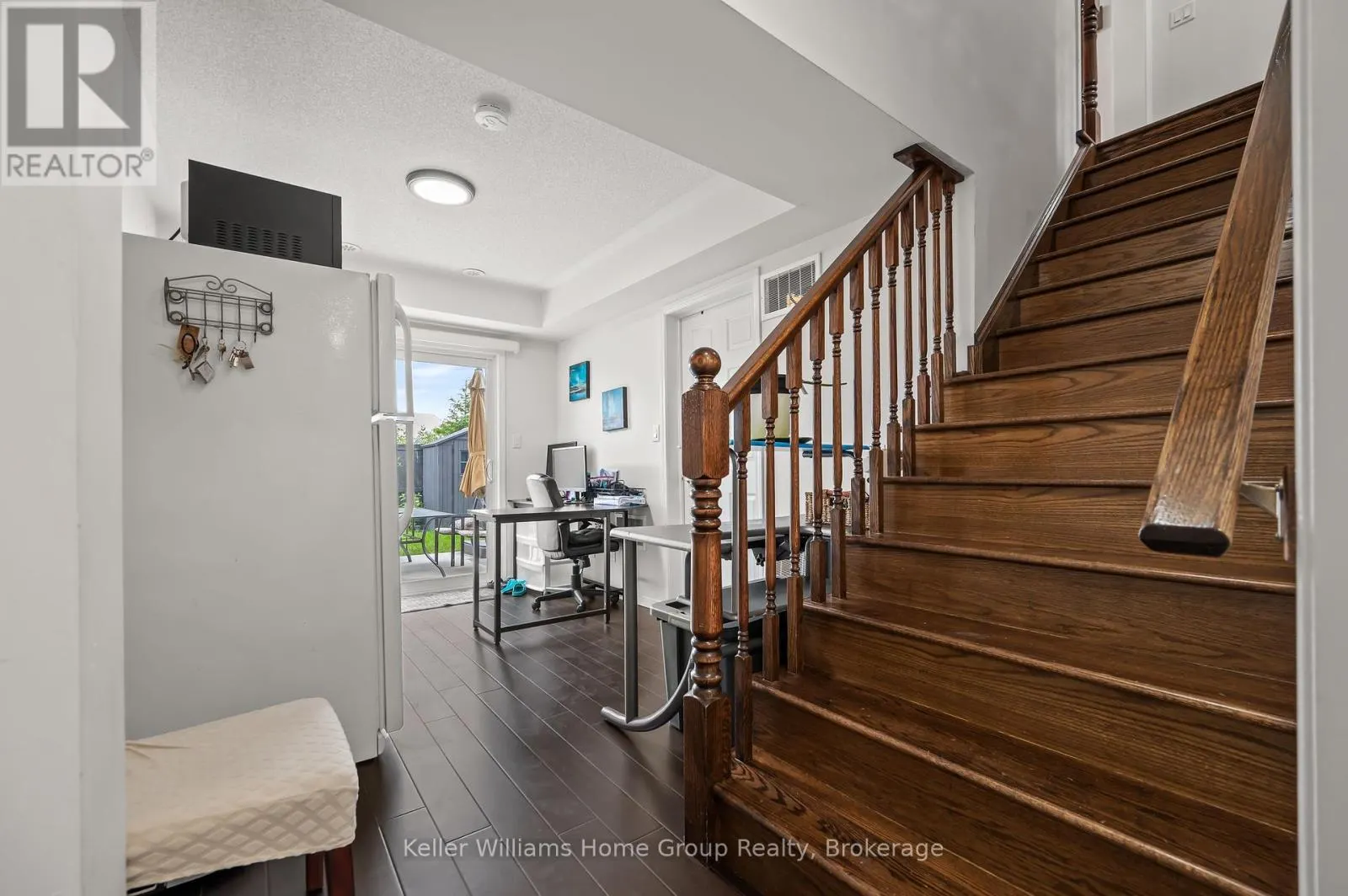 37 VANHORNE CLOSE