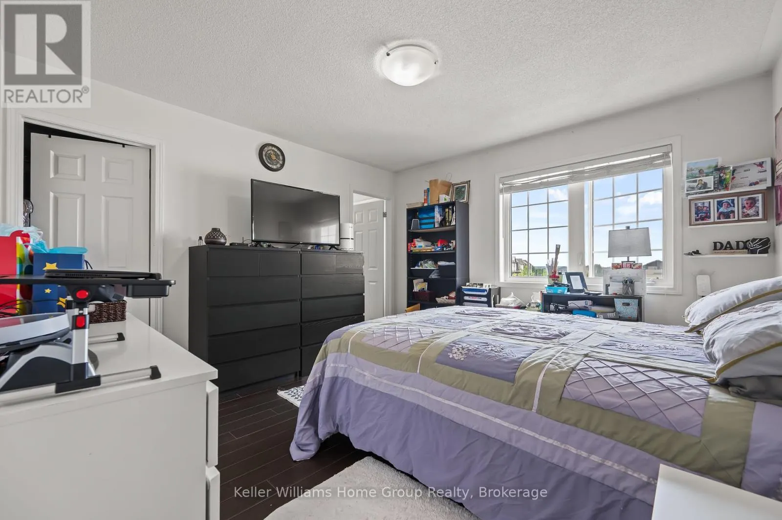 37 VANHORNE CLOSE