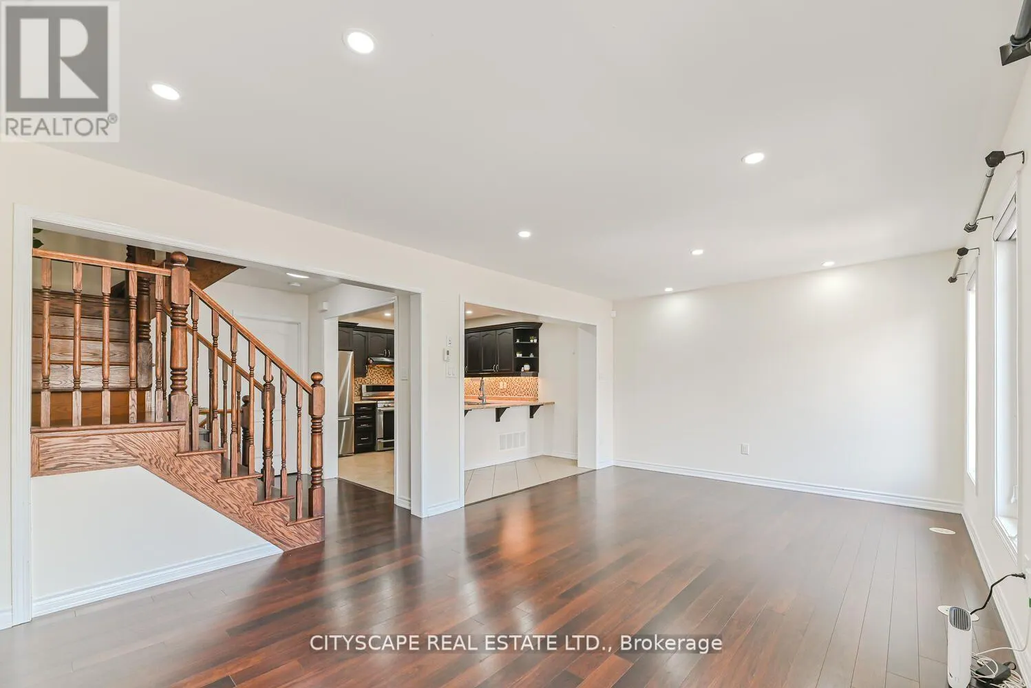 553 PHARO POINT