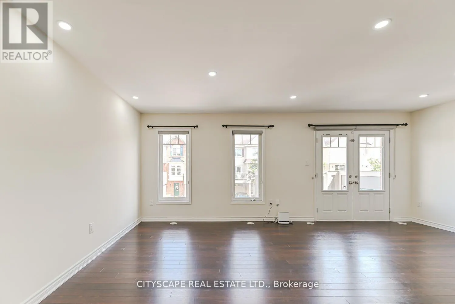 553 PHARO POINT