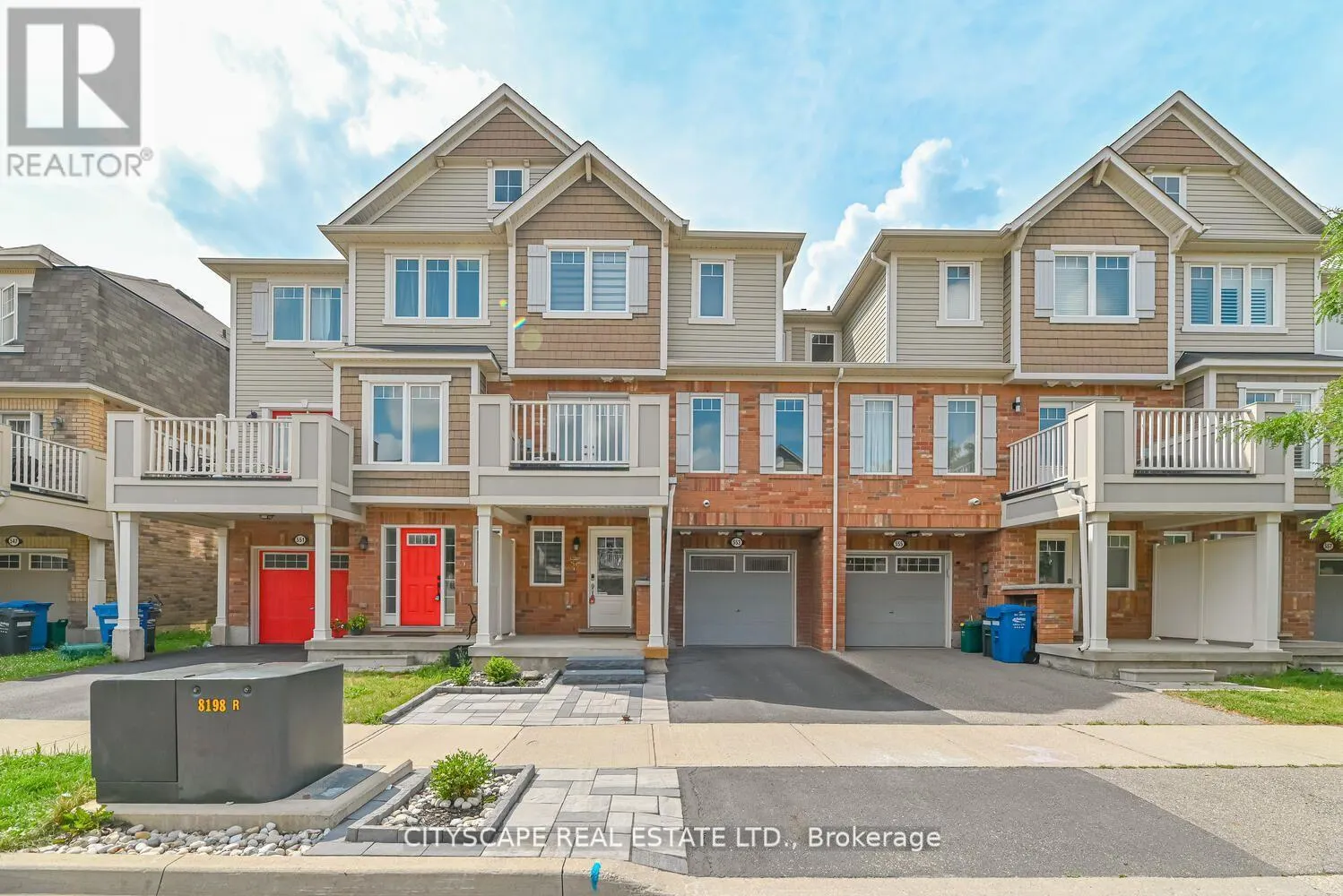 553 PHARO POINT