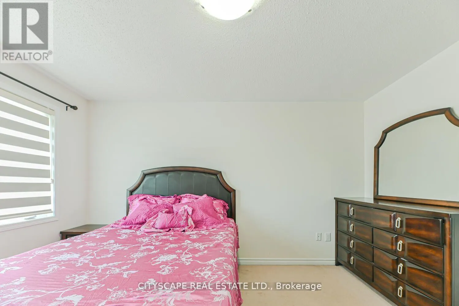 553 PHARO POINT