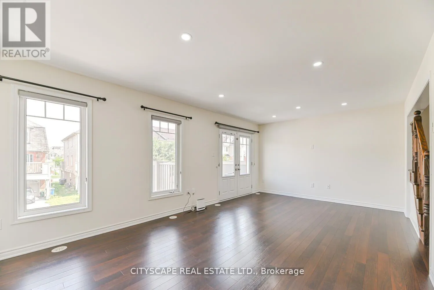553 PHARO POINT