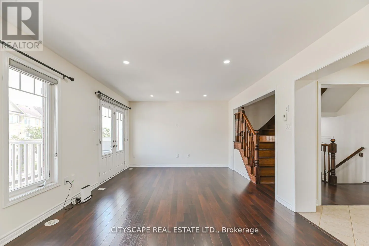 553 PHARO POINT