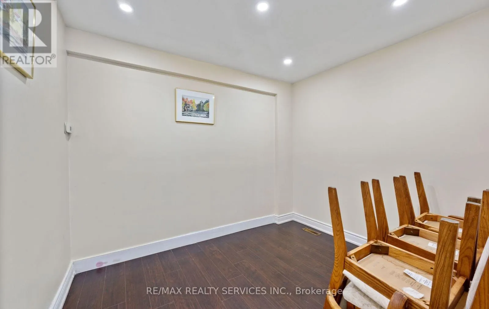 124 - 124 BARONWOOD COURT