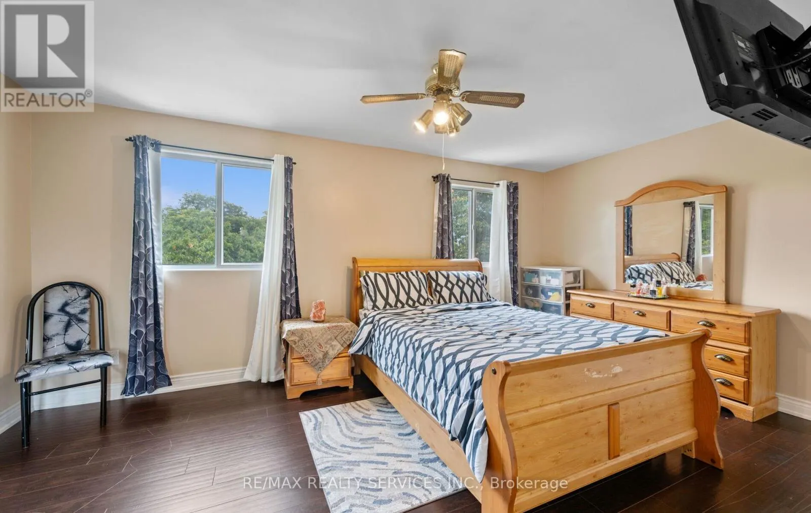 124 - 124 BARONWOOD COURT