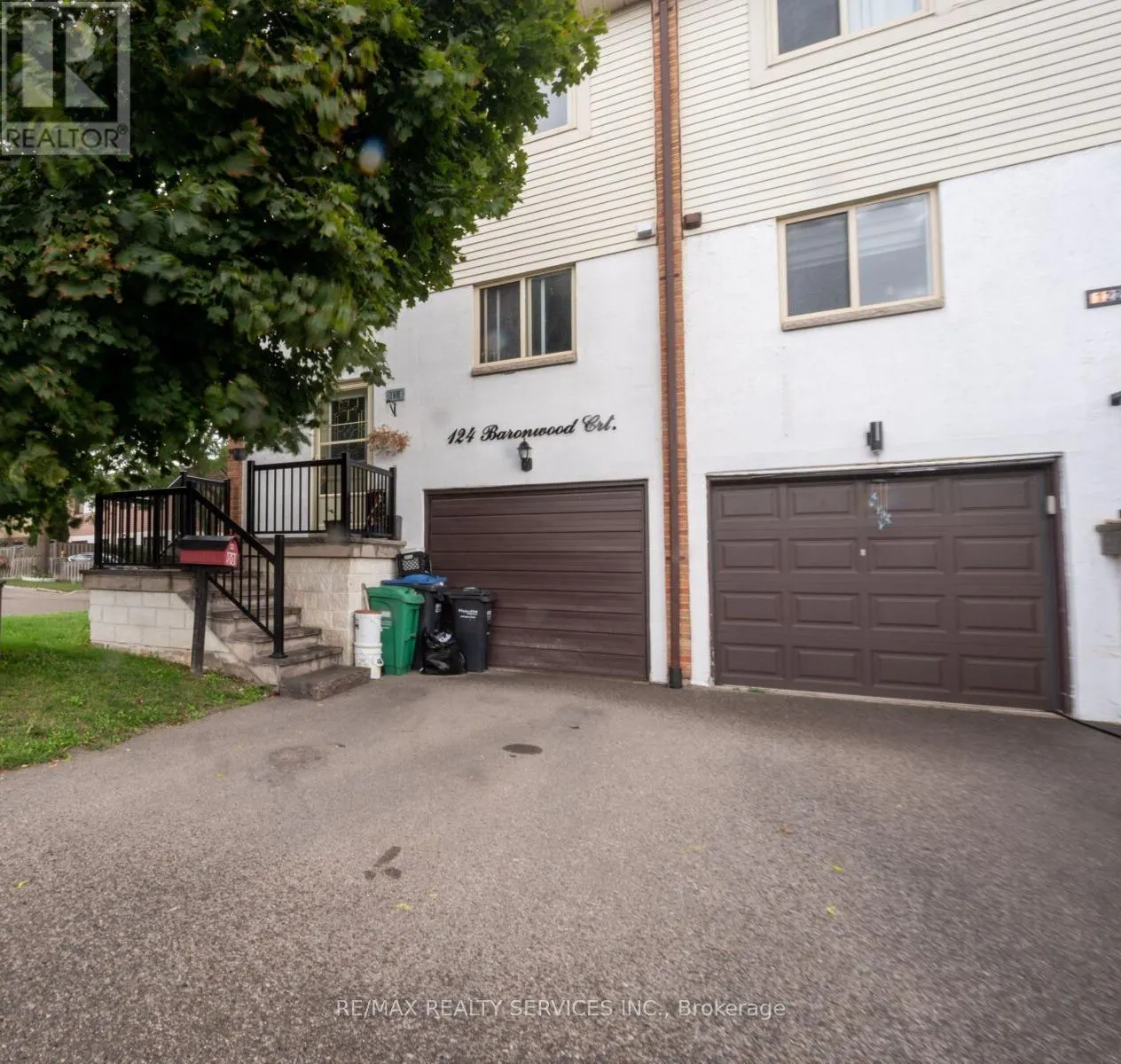 124 - 124 BARONWOOD COURT