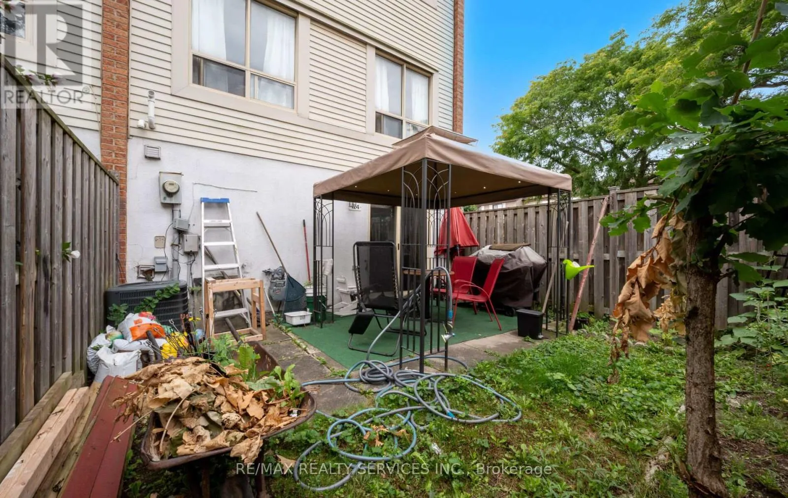 124 - 124 BARONWOOD COURT