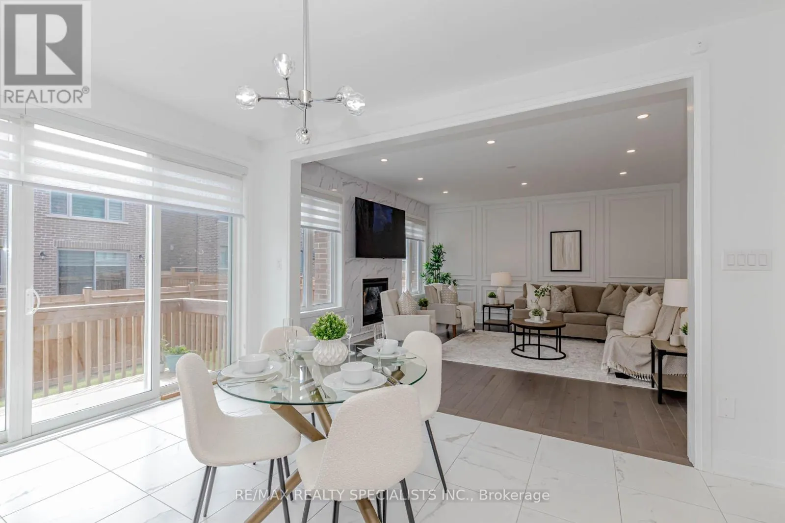 1411 LOBELIA CRESCENT