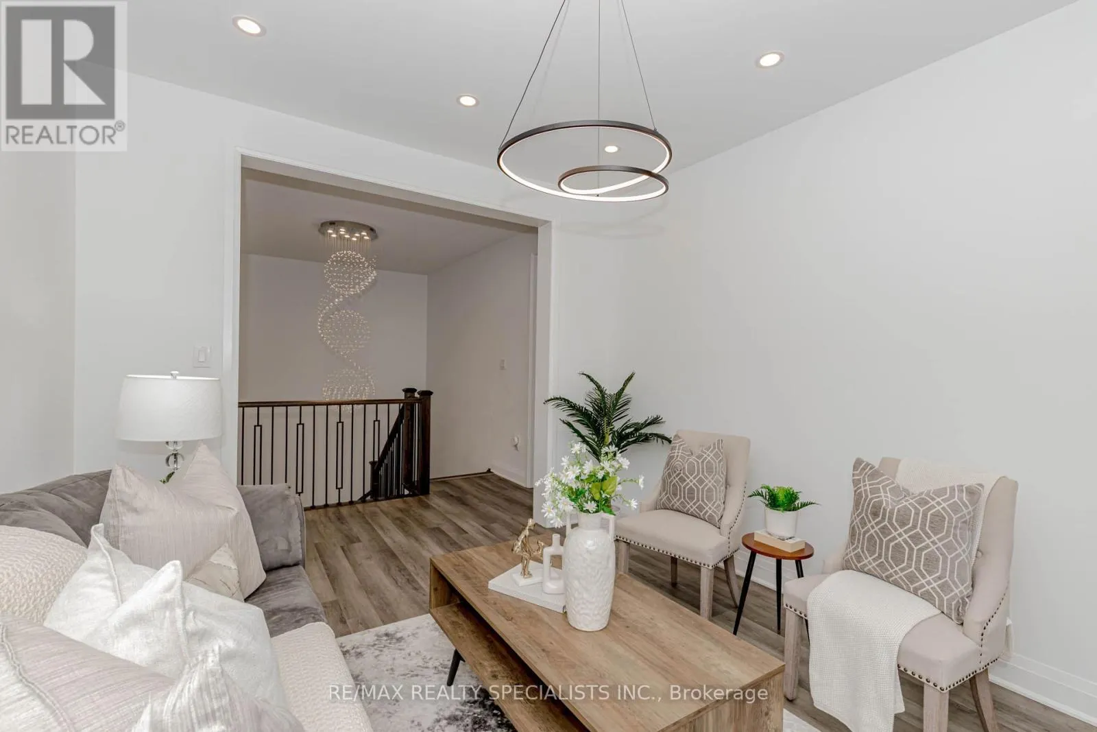 1411 LOBELIA CRESCENT