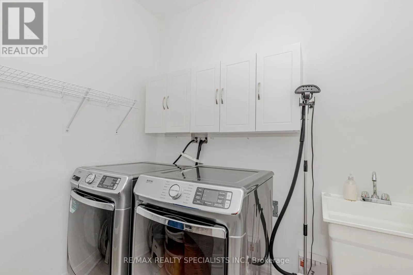1411 LOBELIA CRESCENT