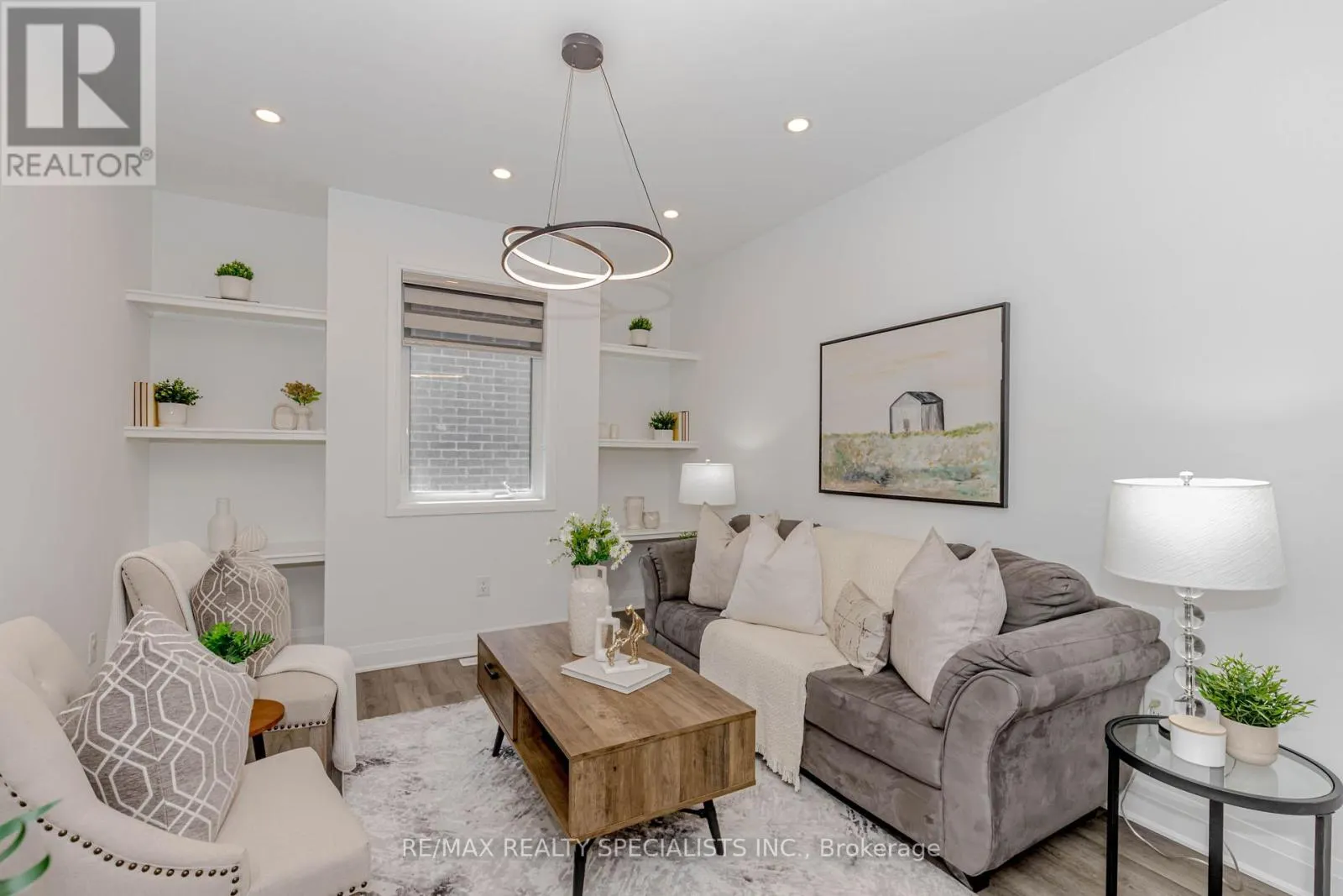 1411 LOBELIA CRESCENT