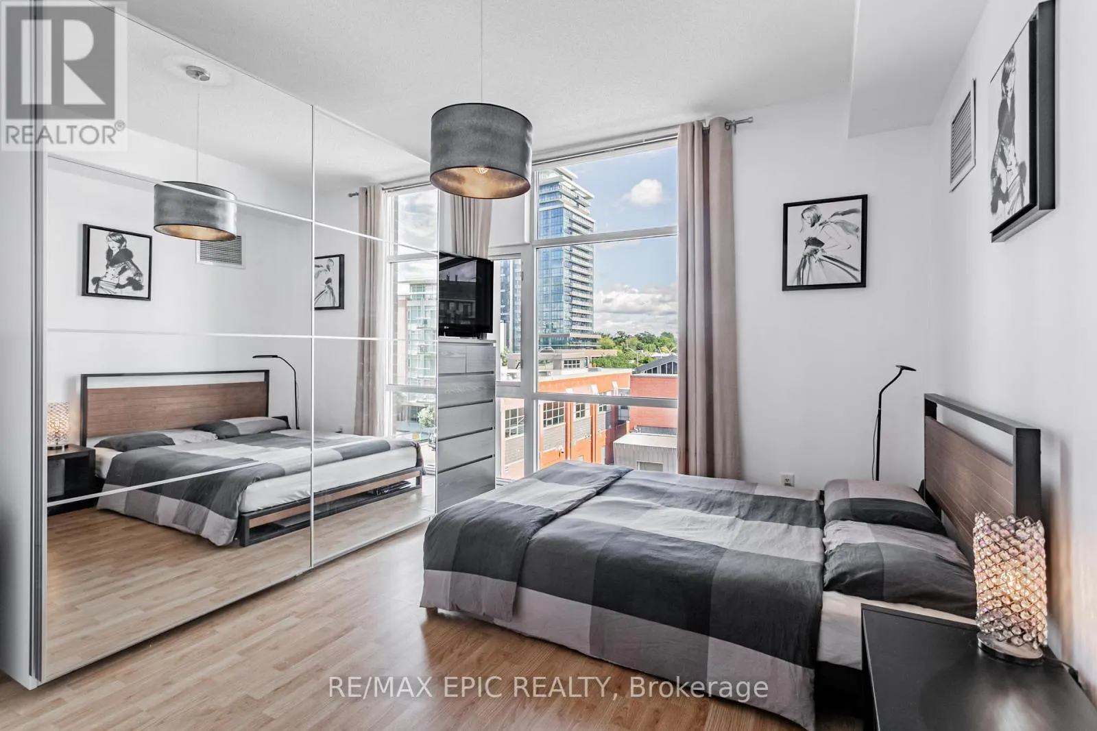 405 - 70 PORT STREET E