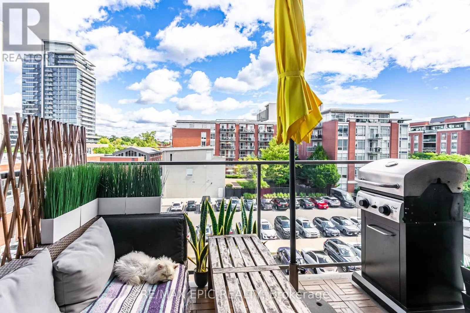 405 - 70 PORT STREET E
