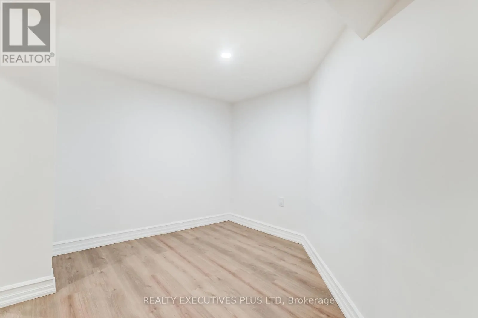 6982 DANTON PROMENADE