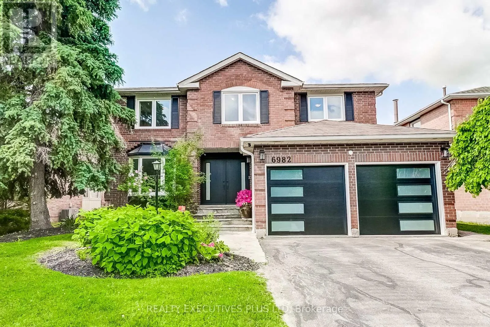 6982 DANTON PROMENADE