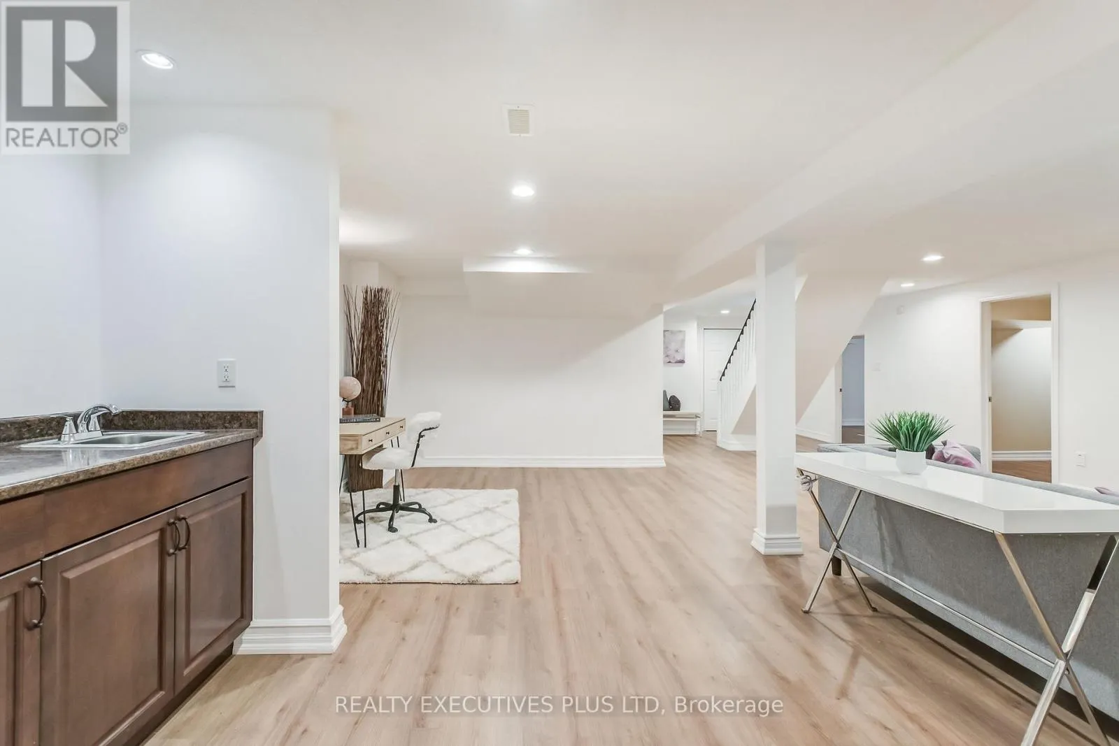 6982 DANTON PROMENADE