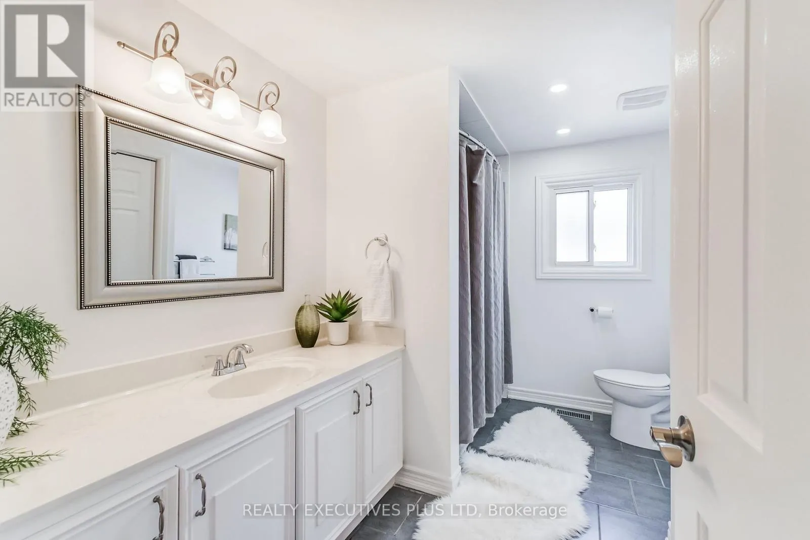 6982 DANTON PROMENADE