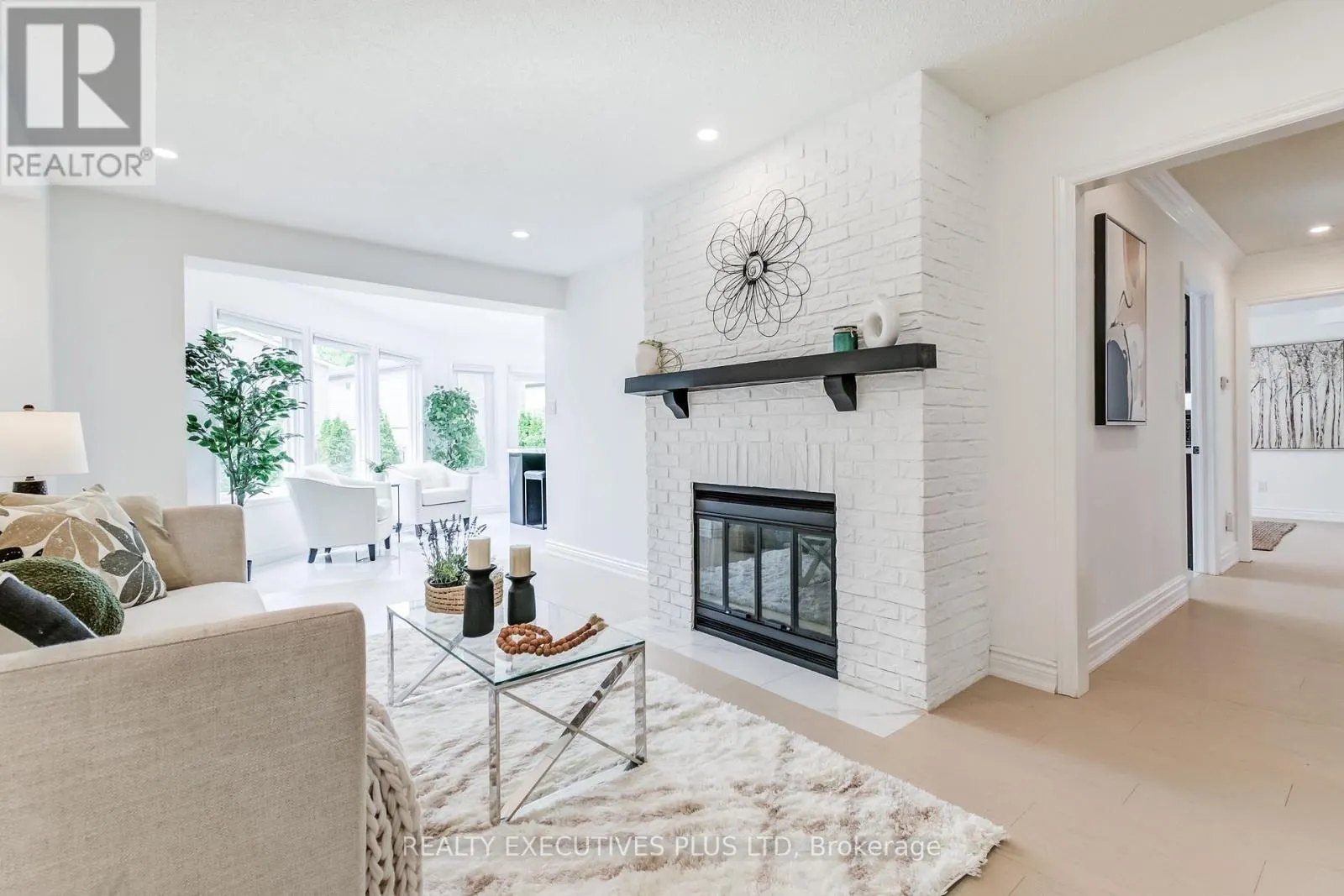 6982 DANTON PROMENADE