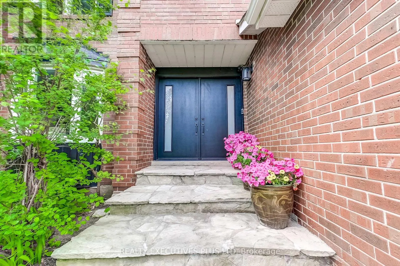 6982 DANTON PROMENADE