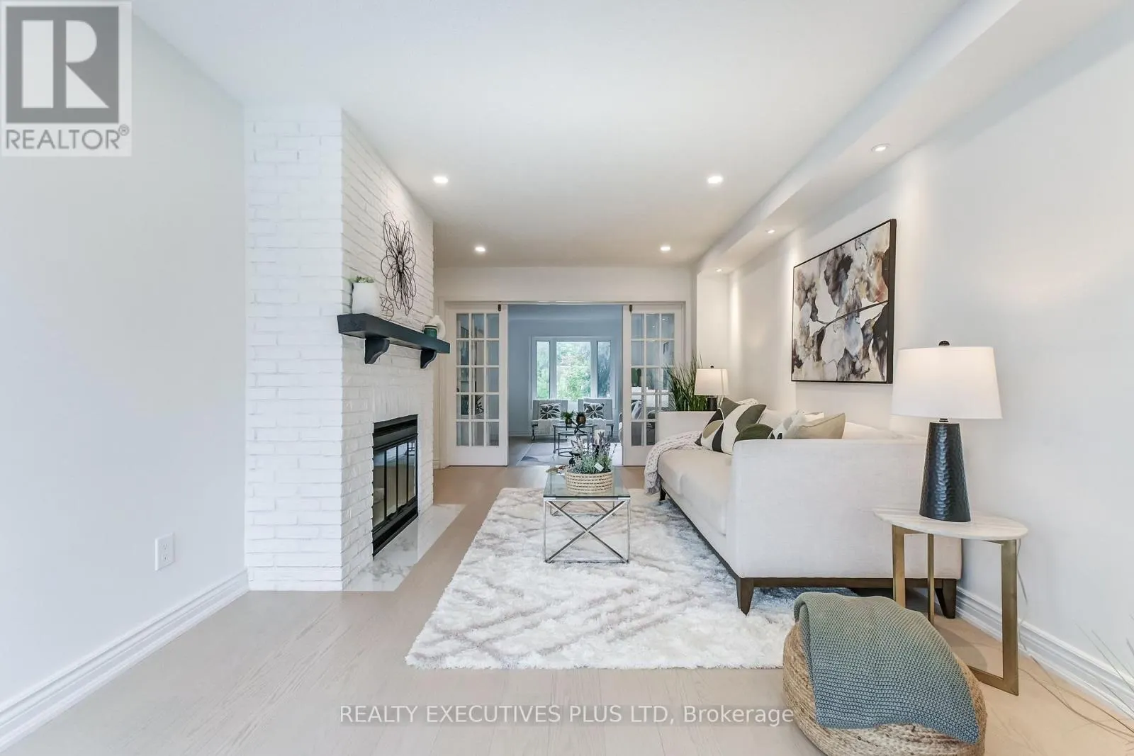 6982 DANTON PROMENADE