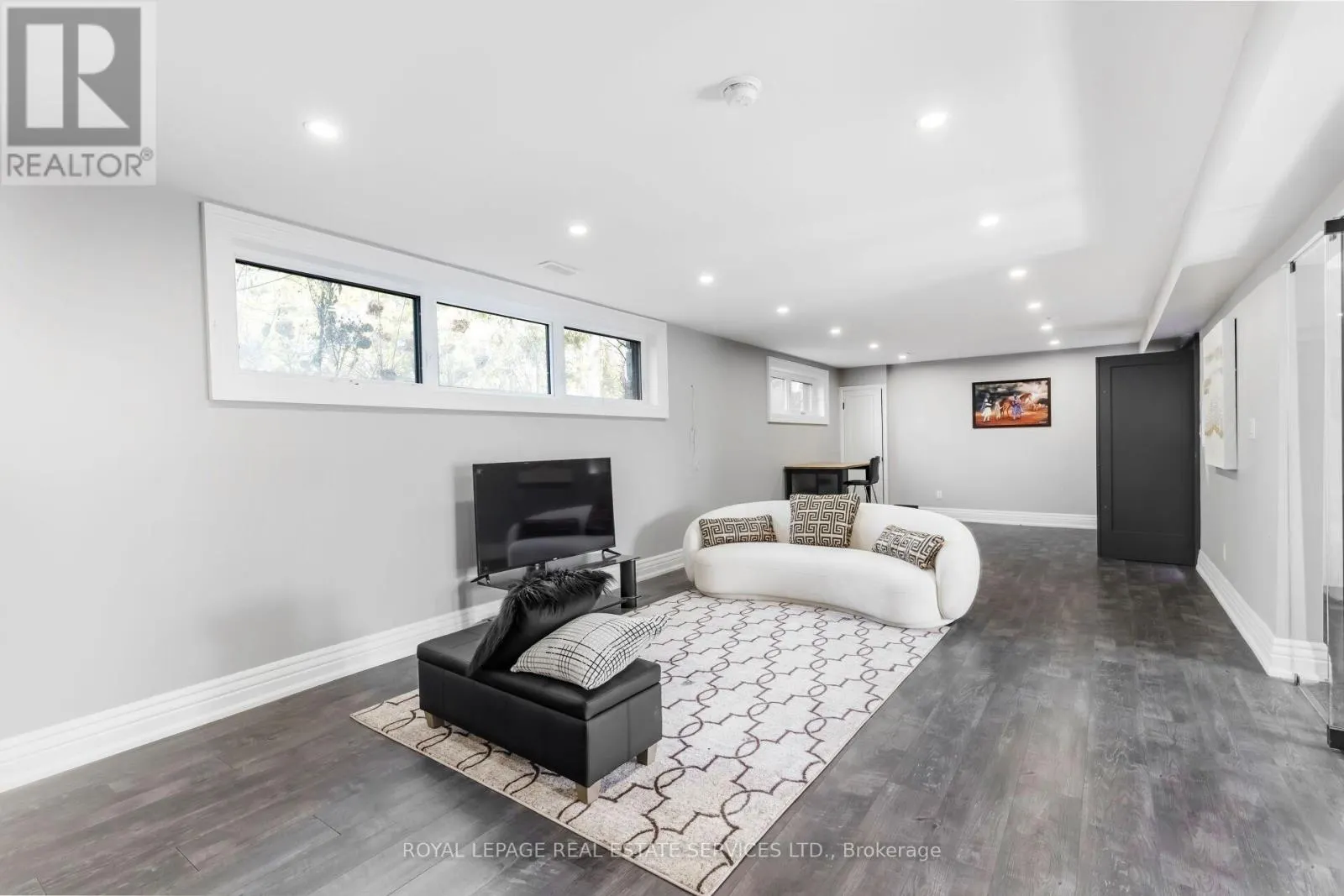 12 JULIAN DRIVE