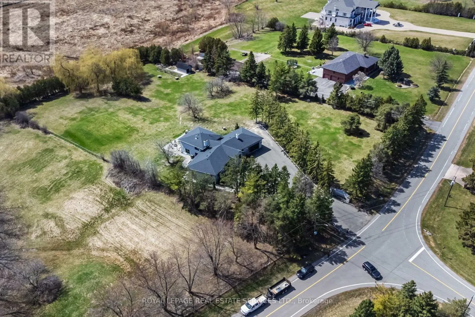 12 JULIAN DRIVE