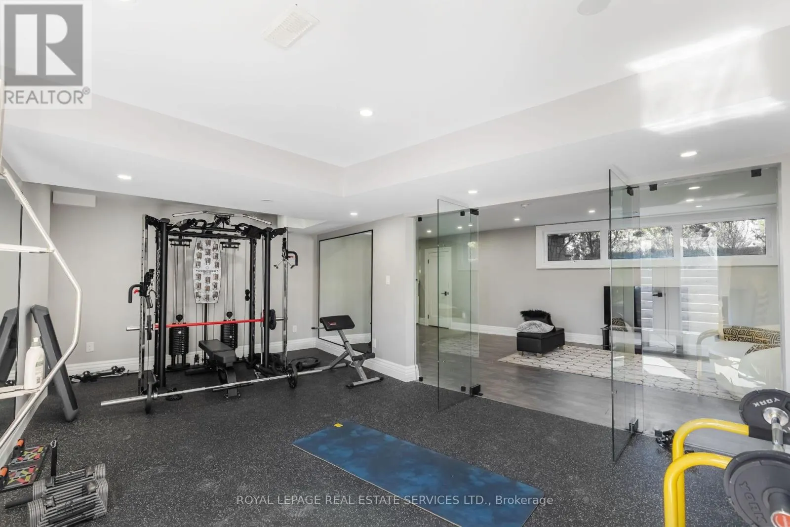 12 JULIAN DRIVE