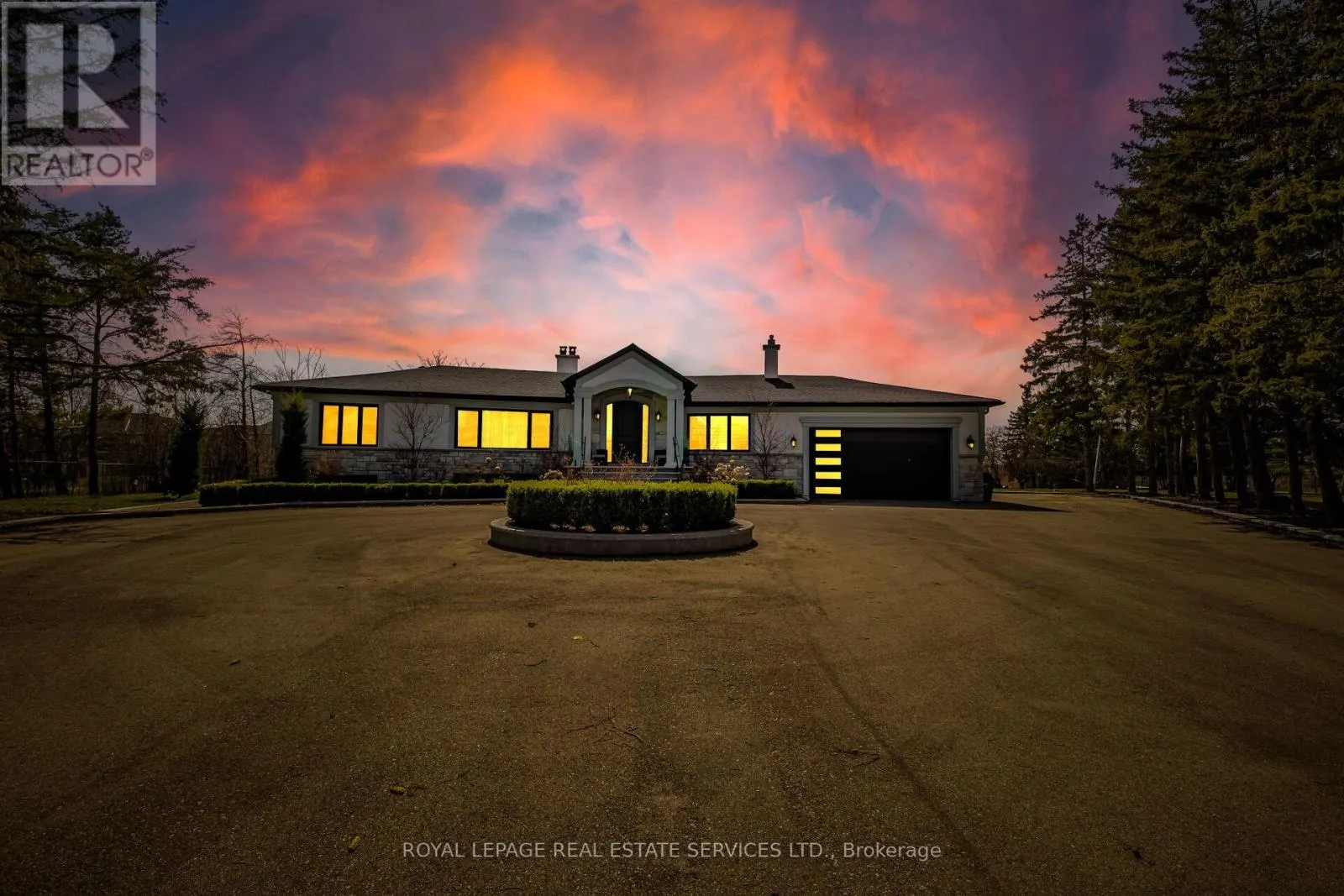 12 JULIAN DRIVE