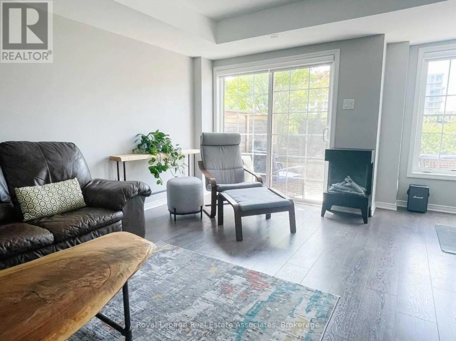 60 - 2441 GREENWICH DRIVE