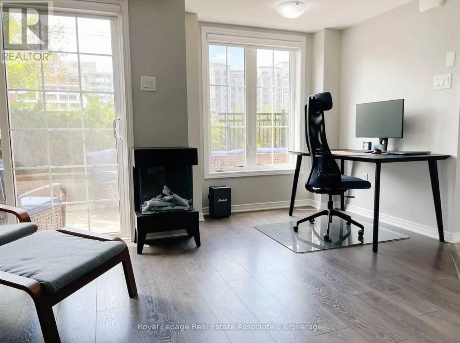 60 - 2441 GREENWICH DRIVE