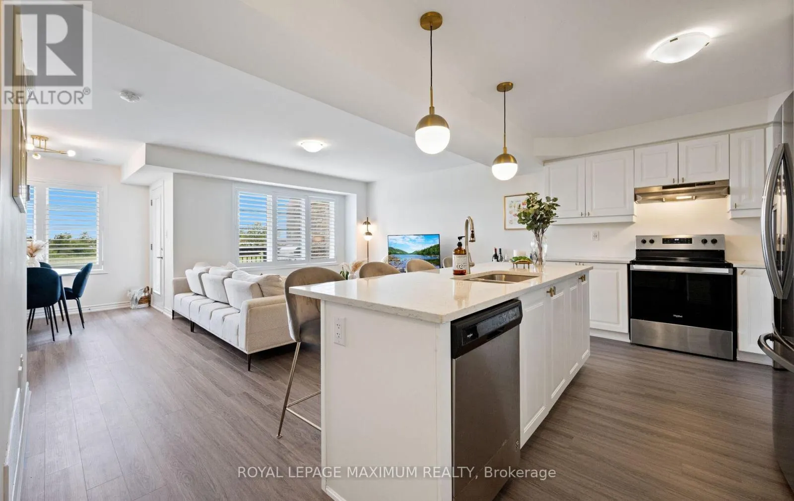 70 - 975 WHITLOCK AVENUE