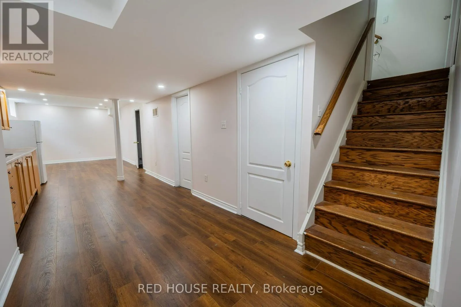 78 PASSFIELD TRAIL