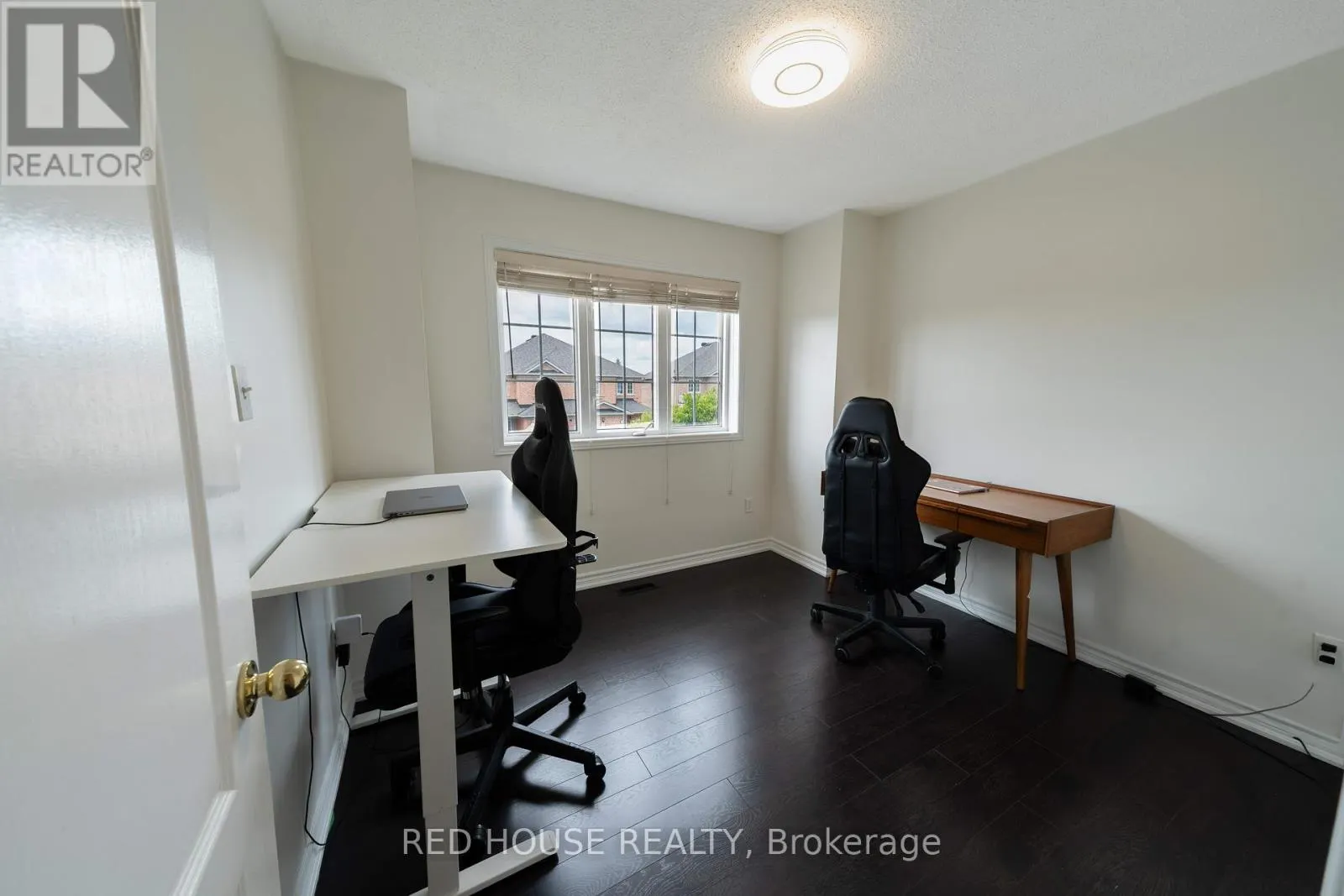 78 PASSFIELD TRAIL
