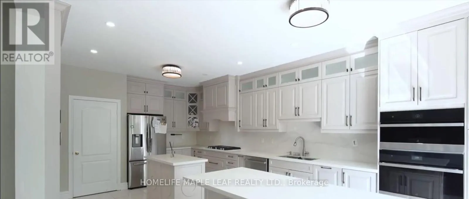 25 BELLEVILLE DRIVE