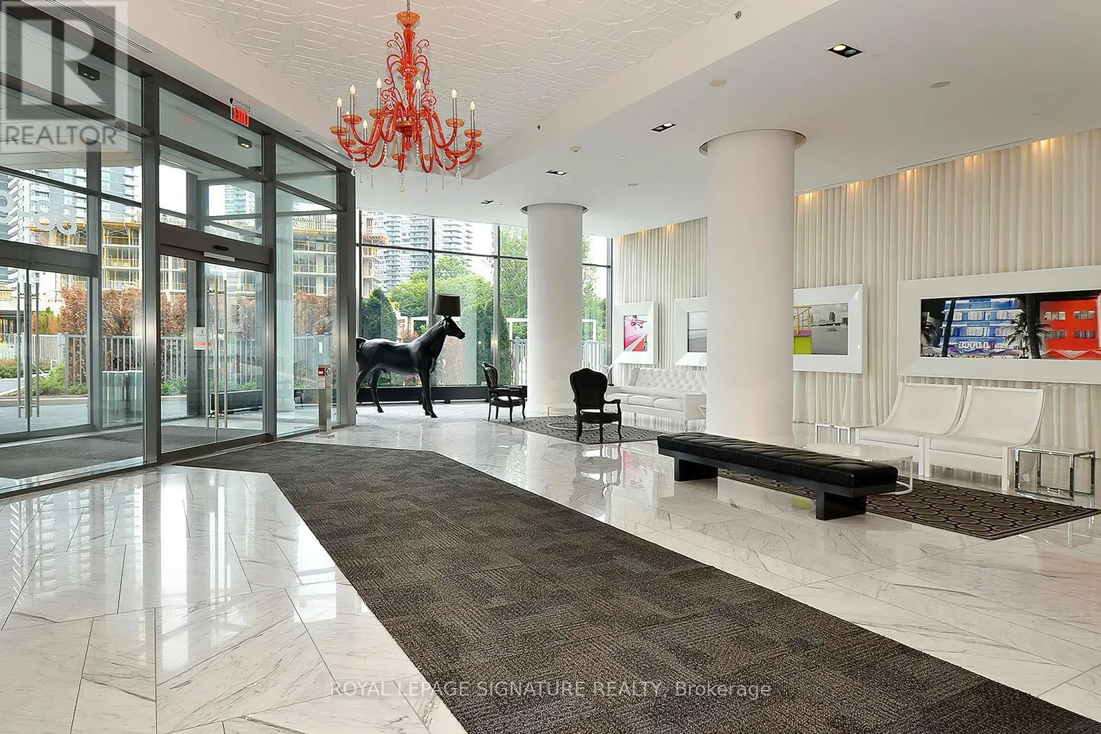 2005 - 90 PARK LAWN ROAD