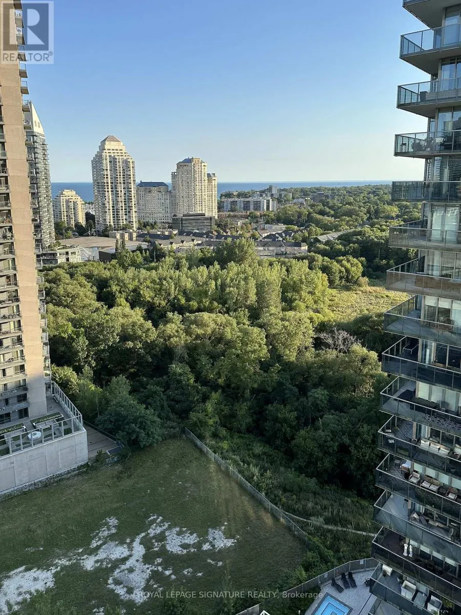 2005 - 90 PARK LAWN ROAD