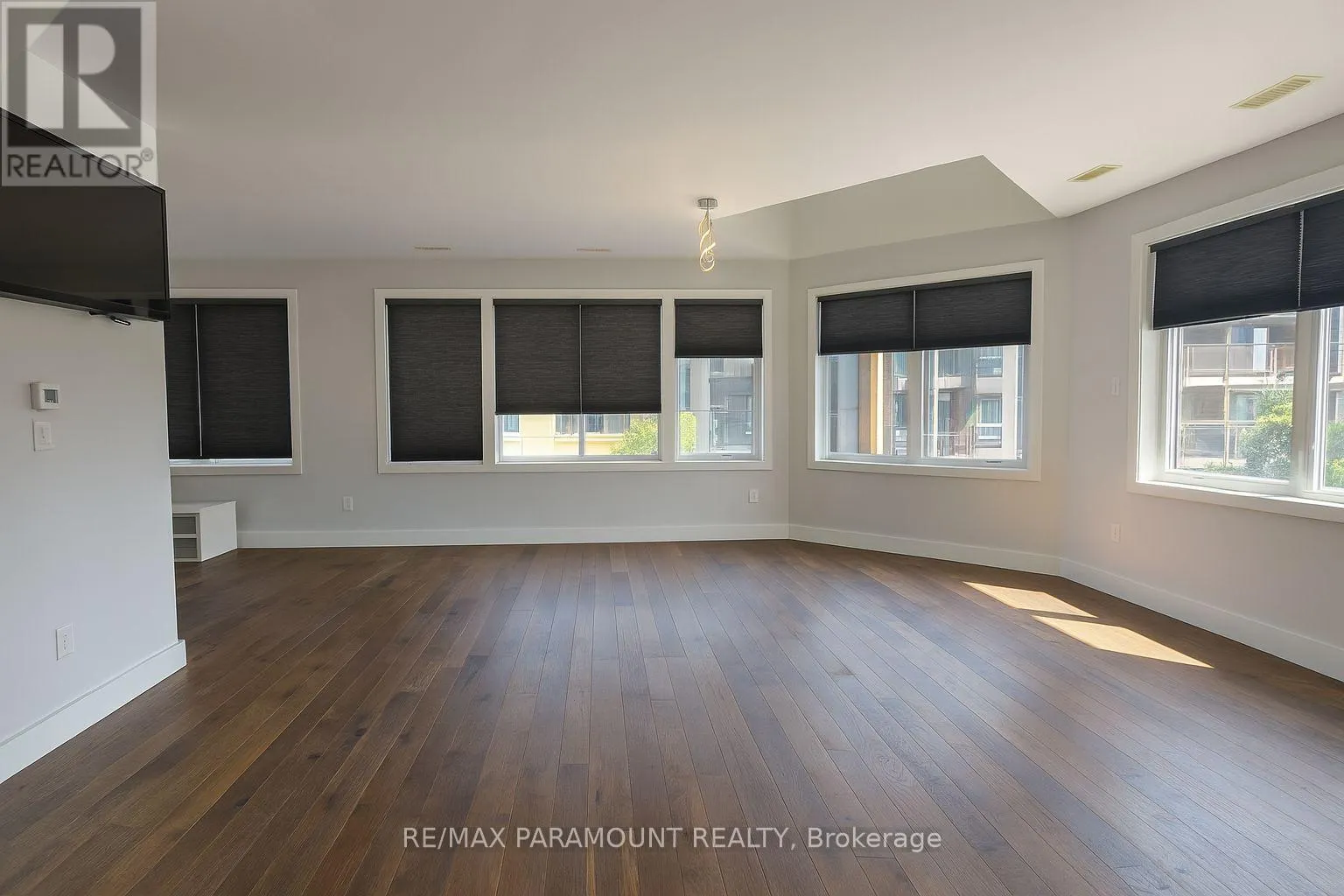 1B - 2133 BLOOR STREET W