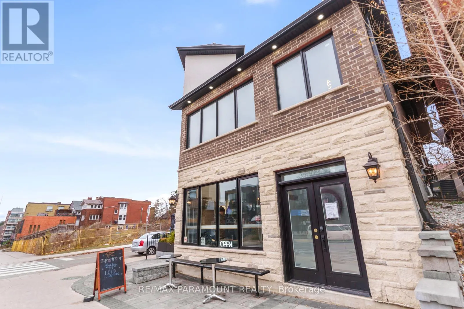 1B - 2133 BLOOR STREET W