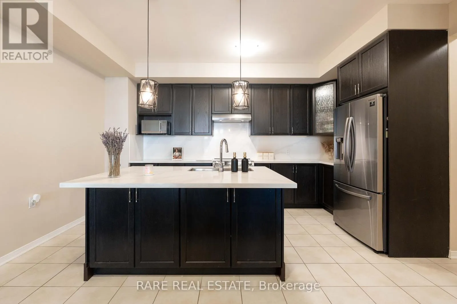 8 LOWES HILL CIRCLE