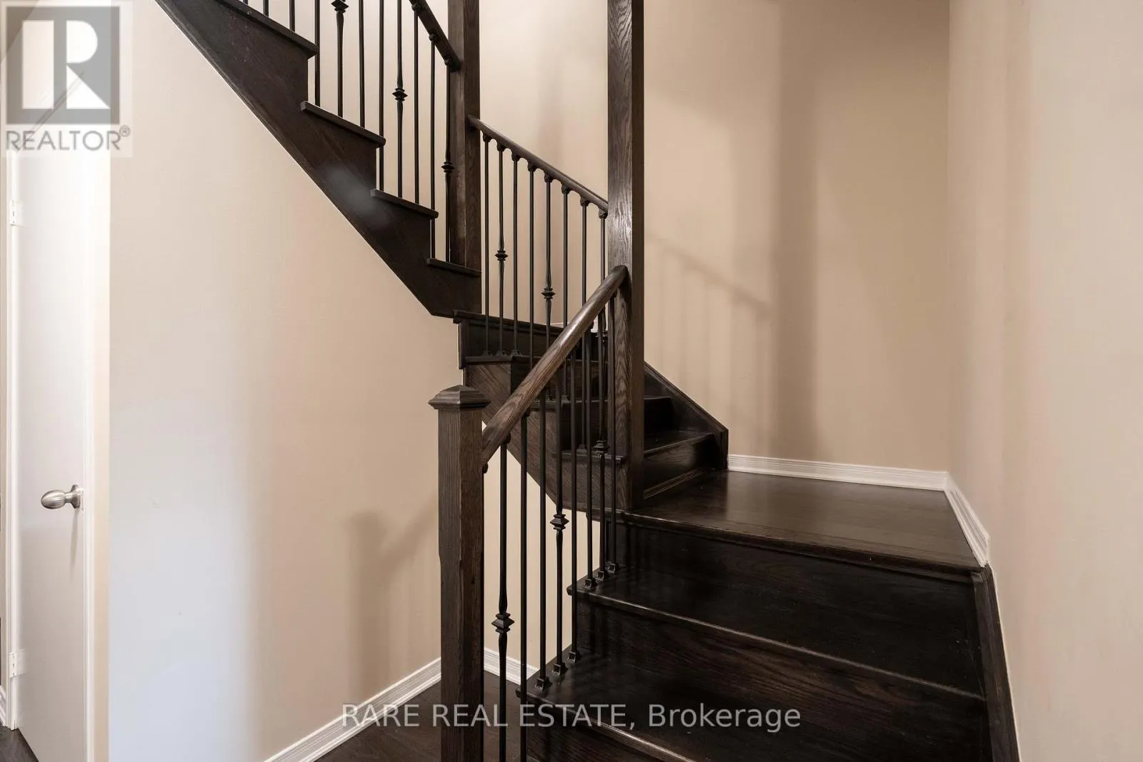 8 LOWES HILL CIRCLE