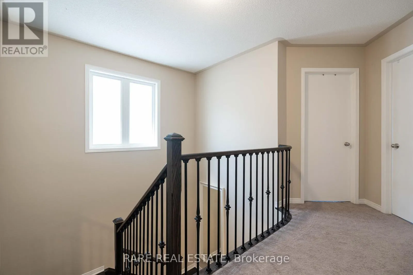 8 LOWES HILL CIRCLE