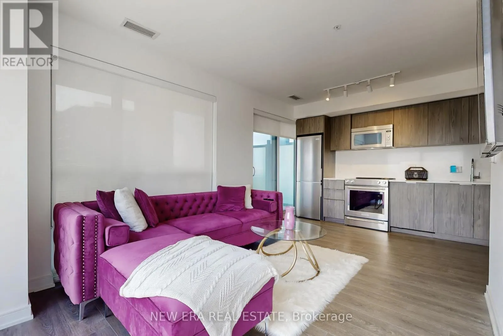413 - 30 SAMUEL WOOD WAY