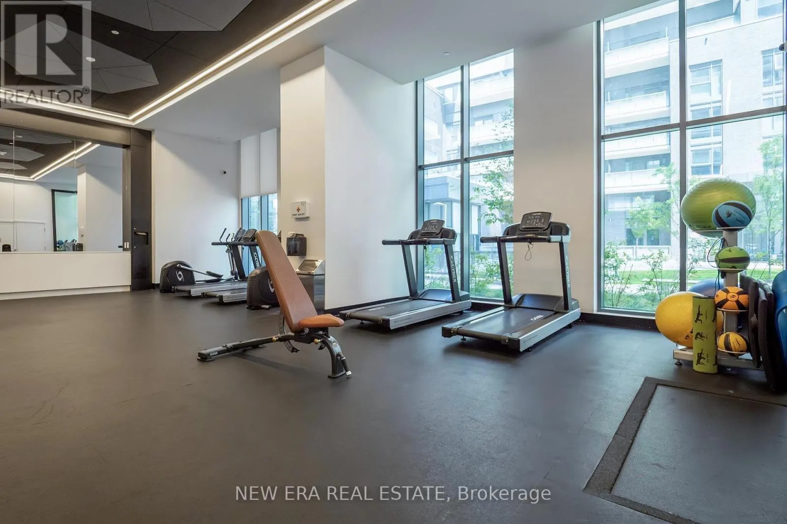 413 - 30 SAMUEL WOOD WAY