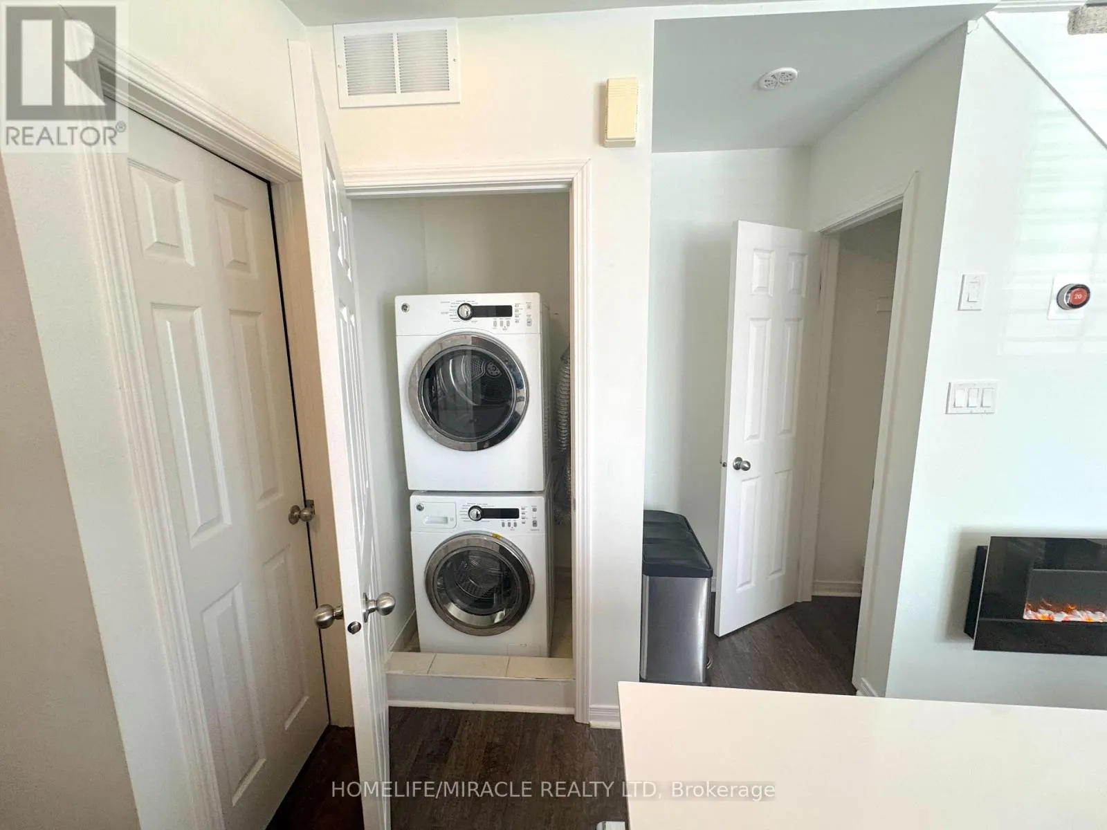 48 - 180 HOWDEN BOULEVARD